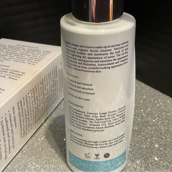 Kleem Organics Face Cleanser w VITAMIN C  for Face - Picture 9 of 9